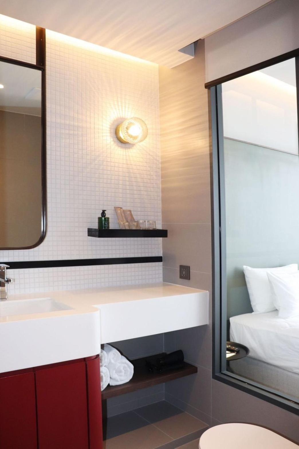 Hotel The Quarter Ratchayothin By Uhg Bangkok Exterior foto